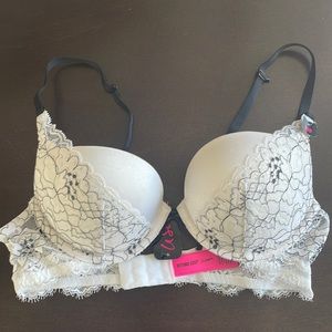 New 34B La Senza Beyond Sexy Bra